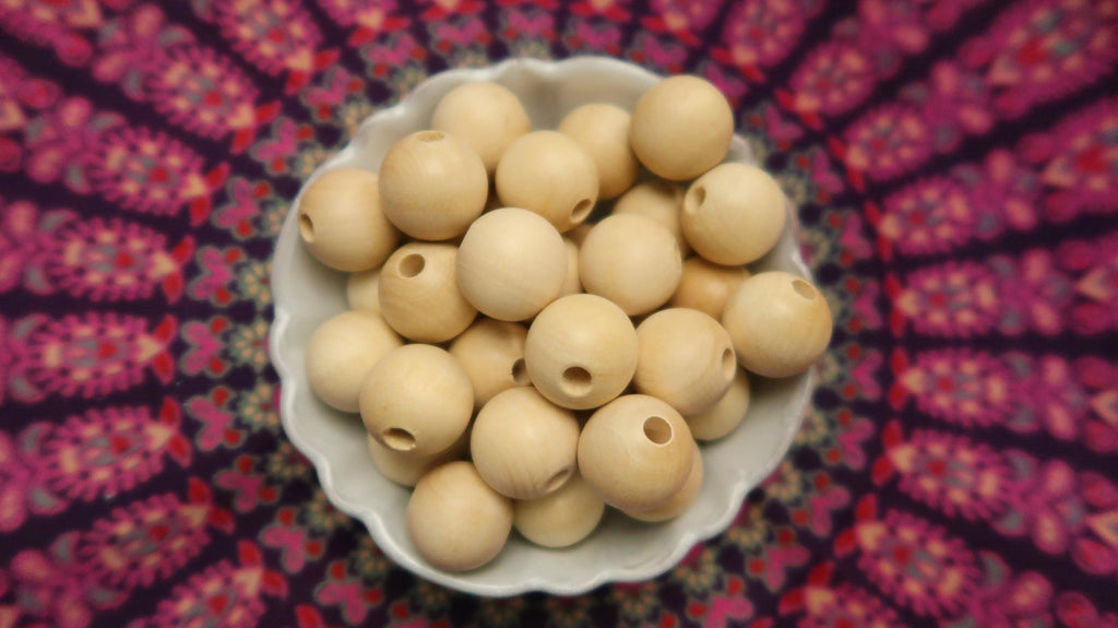 Pack of 6 Medium Round Wooden Beads 3/4" image 1