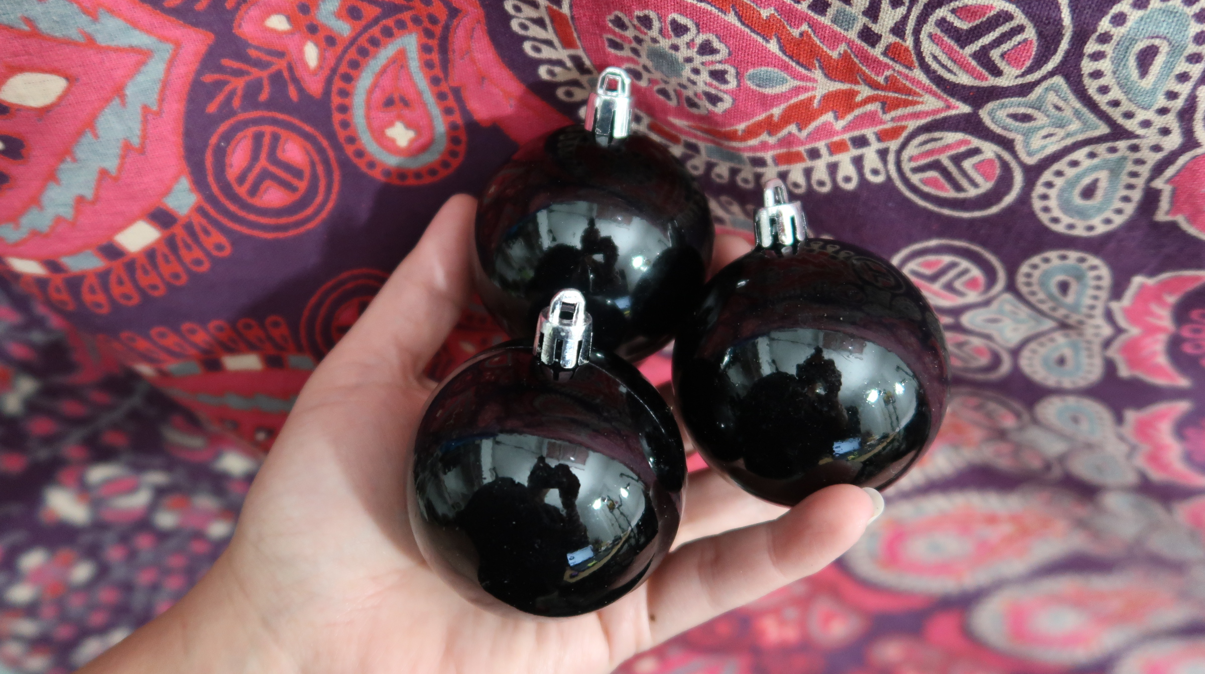 Black, shiny, Christmas ornament balls, dot mandala blank – Dot