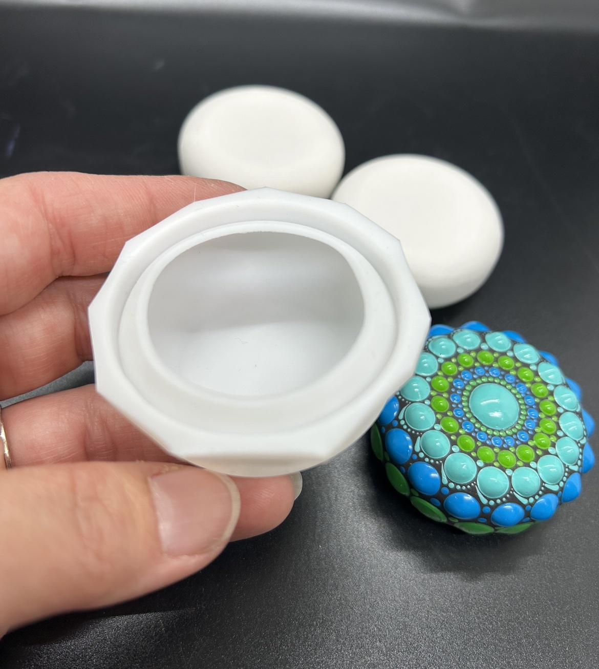 Medium Round Disk Stone Silicone Mold 2.5” – Dot Art Depot